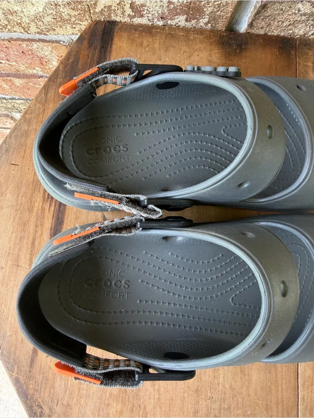 Croc’s Classic All-Terrain Sandal Women’s Size Men’s 8 Women’s 10 Very Good